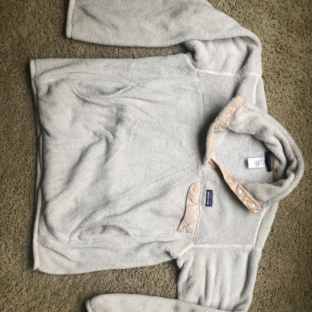 White Patagonia pullover
